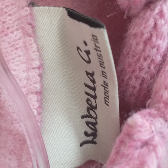 🚫 SOLD 2T - 3T Isabella G. Made in Austria Wool Hooded Pink Buttoned Cape - Picture 10 of 14